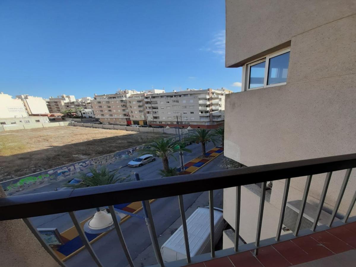 studio met ideale ligging Torrevieja Eksteriør billede